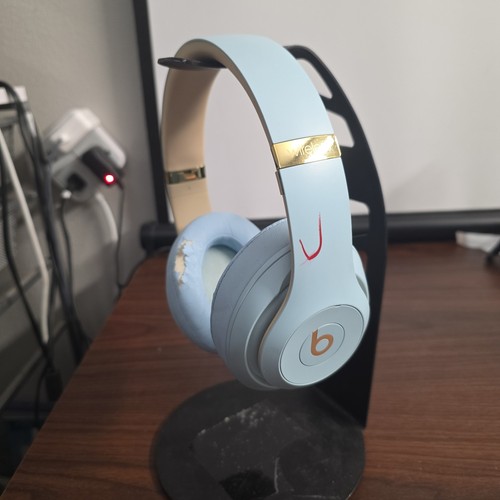 Beats dre studio3 - by, dr.