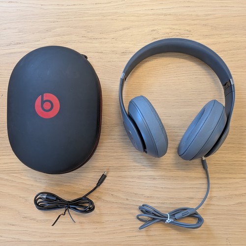 Beats dre studio - by,
